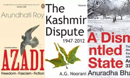 അരുന്ധതി റോയിയുടെയും എ.ജി നൂറാനിയുടെയും അടക്കം 25 പുസ്തകങ്ങൾ നിരോധിച്ച് ജമ്മുകശ്മീർ   ലഫ്റ്റനന്റ് ഗവർണർ