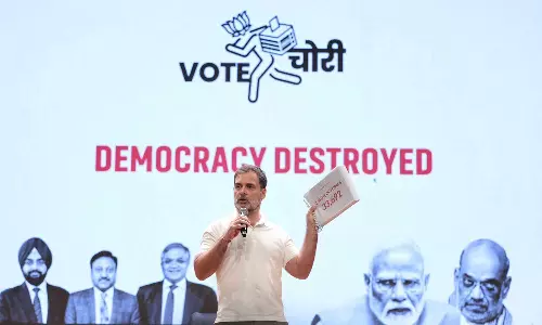 വോട്ടർപട്ടിക അട്ടിമറി: കർണാടക തെരഞ്ഞെടുപ്പ് കമ്മീഷൻ ഓഫീസിലേക്ക് നാളെ കോൺഗ്രസിന്റെ പ്രതിഷേധ മാർച്ച്