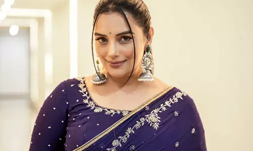 ശ്വേത മേനോനെ മനഃപൂര്‍വം അപകീര്‍ത്തിപ്പെടുത്തി, ഇന്ത്യയിൽ നിരോധിക്കപ്പെട്ട ലൈംഗിക സൈറ്റുകൾ പ്രചരിപ്പിച്ചു; മാർട്ടിൻ മേനാച്ചേരിക്കെതിരെ പരാതി