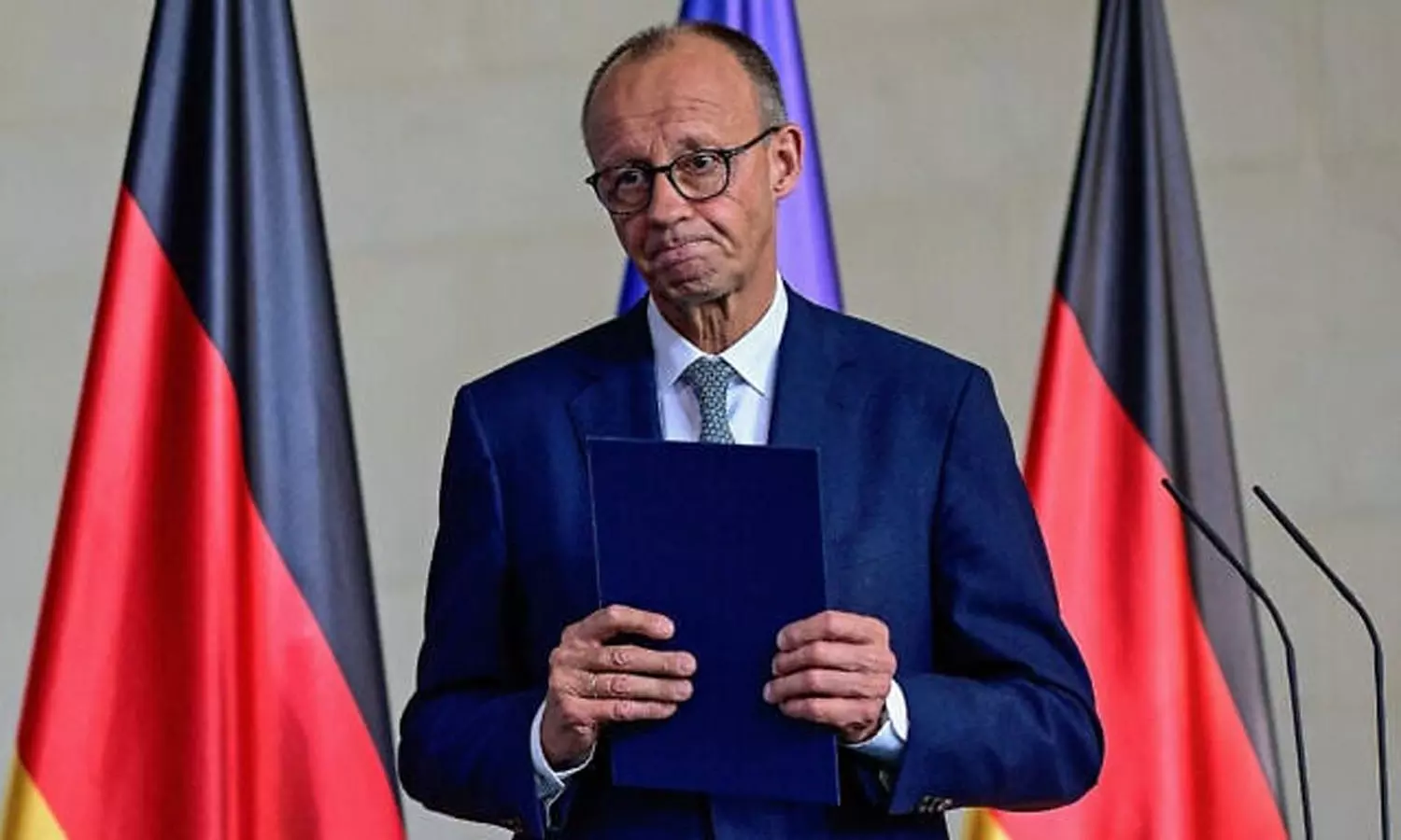 ഗസ്സ ഏറ്റെടുക്കൽ പദ്ധതിയെ തുടർന്ന് ഇസ്രായേലിലേക്കുള്ള ആയുധ കയറ്റുമതി നിർത്തിവെച്ച് ജർമനി