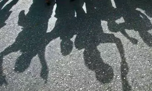 കല്‍പ്പാത്തിയില്‍ വ്യാപാരികളും യുവാക്കളും തമ്മില്‍ സംഘര്‍ഷം; മൂന്ന് പേര്‍ക്ക് കുത്തേറ്റു