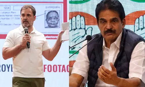 ഇരട്ട വോട്ട് ചെയ്തു എന്നതിന് തെളിവുണ്ട്; തെരഞ്ഞെടുപ്പ് കമ്മീഷന് മറുപടിയുമായി കോണ്ഗ്രസ് ഇരട്ട വോട്ട് ചെയ്തു എന്നതിന് തെളിവുണ്ട്; തെരഞ്ഞെടുപ്പ് കമ്മീഷന് മറുപടിയുമായി കോണ്ഗ്രസ്