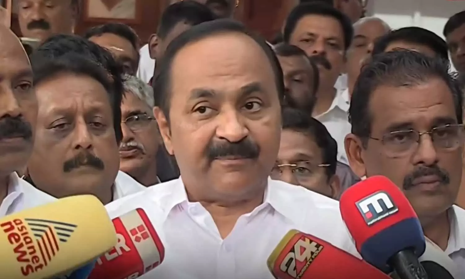 തൃശൂരില് വ്യാജവോട്ടുകള് കൂട്ടിച്ചേര്ത്തു, മുഴുവന് വിവരങ്ങളും പുറത്ത് കൊണ്ടുവരും: വി.ഡി സതീശന് തൃശൂരില് വ്യാജവോട്ടുകള് കൂട്ടിച്ചേര്ത്തു, മുഴുവന് വിവരങ്ങളും പുറത്ത് കൊണ്ടുവരും: വി.ഡി സതീശന്