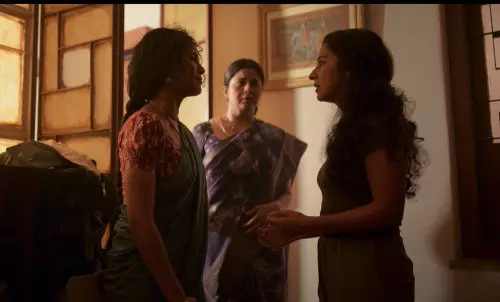 അനുപമ പരമേശ്വരനും ദർശന രാജേന്ദ്രനും ഒന്നിക്കുന്ന പര്‍ദ; ട്രയിലര്‍ പുറത്ത്