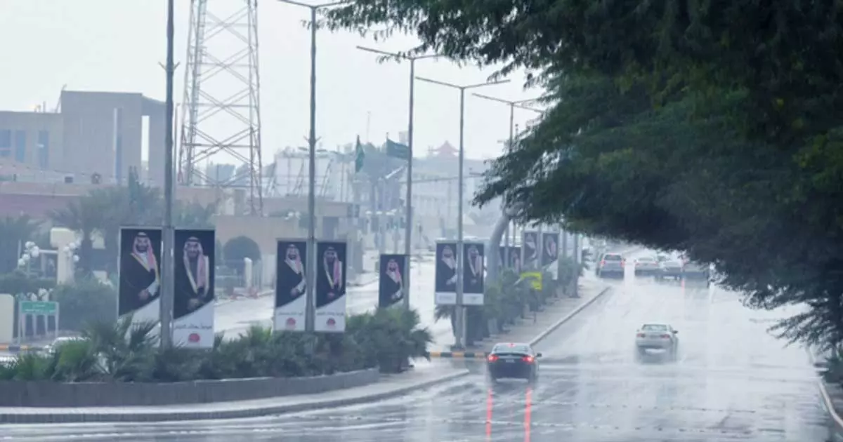 സൗദിയിൽ ആറിടങ്ങളിൽ ശക്തമായ മഴ