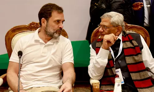 ജനാധിപത്യത്തോടുള്ള അചഞ്ചലമായ പ്രതിബദ്ധതയിൽ നിർഭയനായ മനുഷ്യൻ സീതാറാം യെച്ചൂരിയെ ഓർത്ത് രാഹുൽ ഗാന്ധി