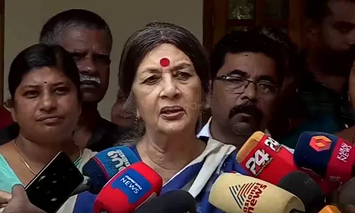 കന്യാസ്ത്രീകള്ക്കെതിരായ കേസ്: എഫ്.ഐ.ആര് റദ്ദാക്കണമെന്ന് വൃന്ദ കാരാട്ട് കന്യാസ്ത്രീകള്ക്കെതിരായ കേസ്: എഫ്.ഐ.ആര് റദ്ദാക്കണമെന്ന് വൃന്ദ കാരാട്ട്