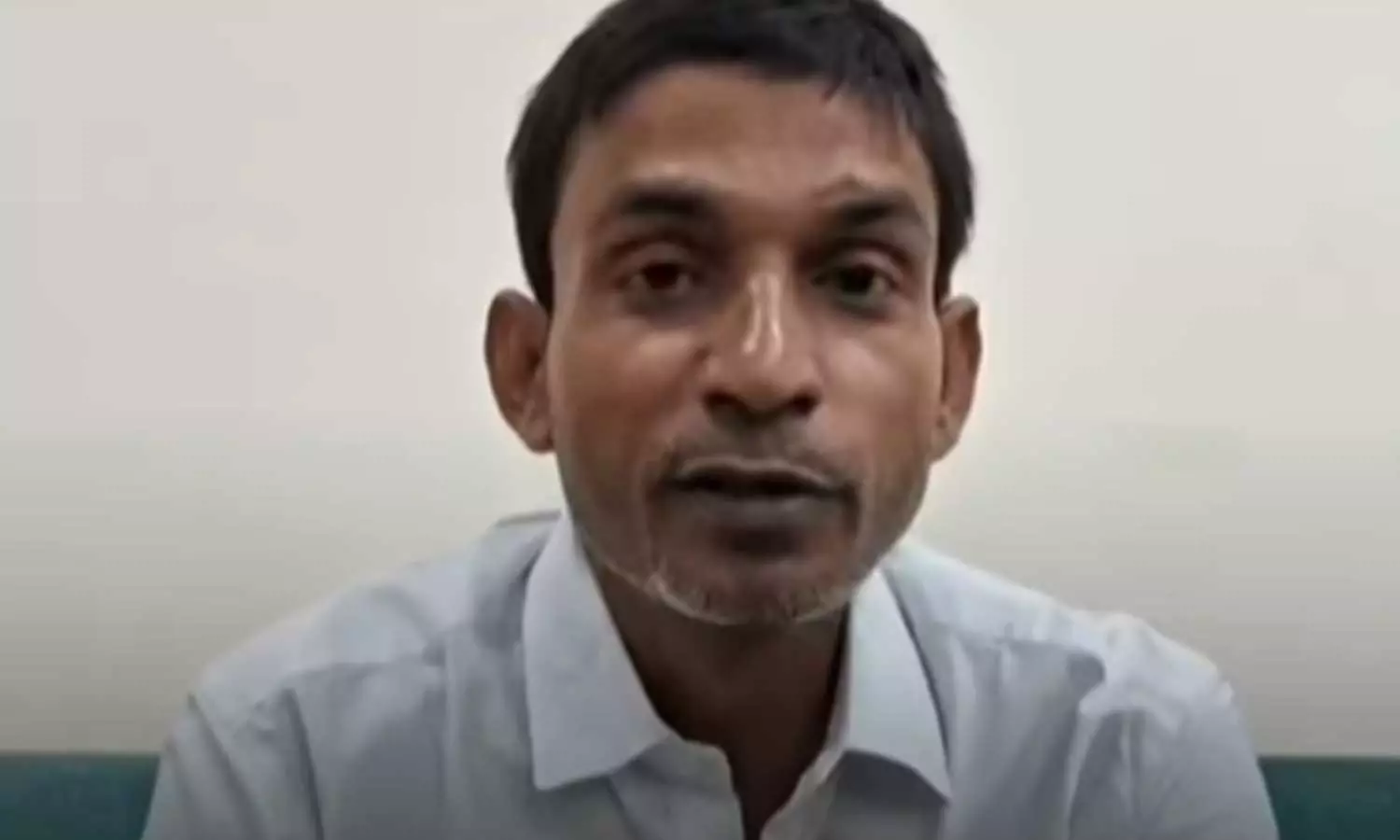 ജീവിച്ചിരിക്കുന്നു എന്ന് തെളിയിക്കാൻ   കോടതി കയറേണ്ടി വന്നു: ബിഹാറില്‍   മരിച്ചെന്ന് കാട്ടി വോട്ടര്‍പട്ടികയില്‍ നിന്ന്  ഒഴിവാക്കിയ മിന്റു പാസ്വാന്‍