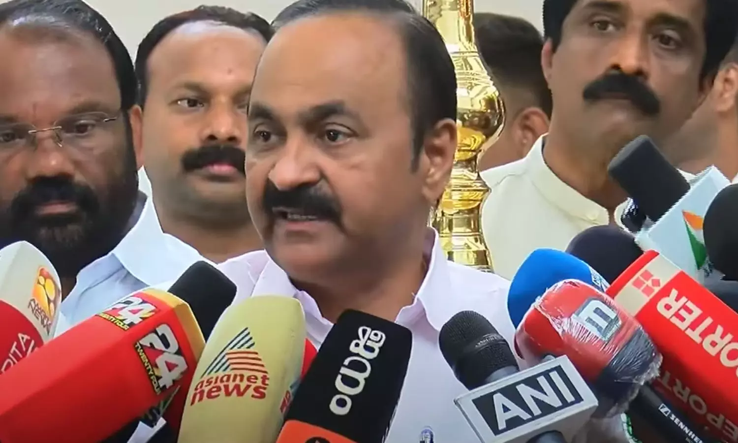 തൃശൂരിലെ വോട്ടുകൊള്ള: സുരേഷ് ഗോപിക്കും ബിജെപിക്കും ഉത്തരം പറയാനുള്ള ബാധ്യതയുണ്ട്; വി.ഡി സതീശൻ