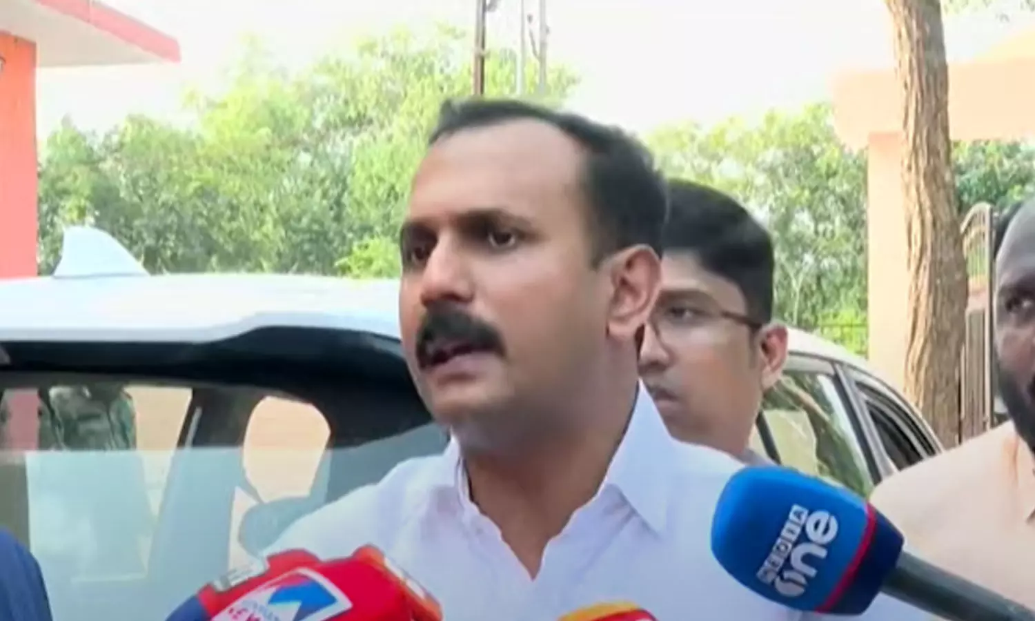 സിഎംആർഎൽ-എക്സാലോജിക് ഇടപാടിലെ എസ്എഫ്ഐഒ റിപ്പോർട്ടിന്റെ പകർപ്പ് ലഭ്യമാക്കണമെന്ന ഷോൺ ജോർജിന്റെ ആവശ്യം തള്ളി ഹൈക്കോടതി സിഎംആർഎൽ-എക്സാലോജിക് ഇടപാടിലെ എസ്എഫ്ഐഒ റിപ്പോർട്ടിന്റെ പകർപ്പ് ലഭ്യമാക്കണമെന്ന ഷോൺ ജോർജിന്റെ ആവശ്യം തള്ളി ഹൈക്കോടതി