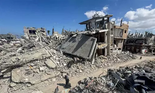 ലോകരാജ്യങ്ങളുടെ സമ്മര്‍ദത്തിനിടയിലും ഗസ്സയില്‍ ഇസ്രായേലിന്റെ കൂട്ടക്കുരുതി തുടരുന്നു