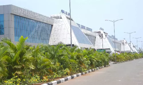 കരിപ്പൂരിലെ അമിത ഹജ്ജ് വിമാന നിരക്ക് ആവർത്തിക്കില്ലെന്ന് എംപിമാർക്ക് എയർ ഇന്ത്യയുടെ ഉറപ്പ്