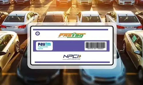 ഒരു ടോള്‍ പ്ലാസ കടക്കാന്‍ 15 രൂപ മാത്രം, ലാഭം 7000; വെള്ളിയാഴ്ച മുതല്‍ നടപ്പാക്കുന്ന ഫാസ്ടാഗ് വാര്‍ഷിക പാസിനെക്കുറിച്ചറിയാം