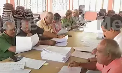 വോട്ട് കൊള്ള: വോട്ടർ പട്ടികയിൽ പരിശോധനയുമായി തൃശൂർ ഡിസിസി