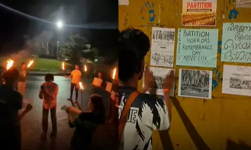 കാസർകോട് കേരള കേന്ദ്ര സർവകലാശാലയിൽ പുലർച്ചെ 12.30 ന് വിഭജന ഭീതി ദിനം ആചരിച്ച് എബിവിപി