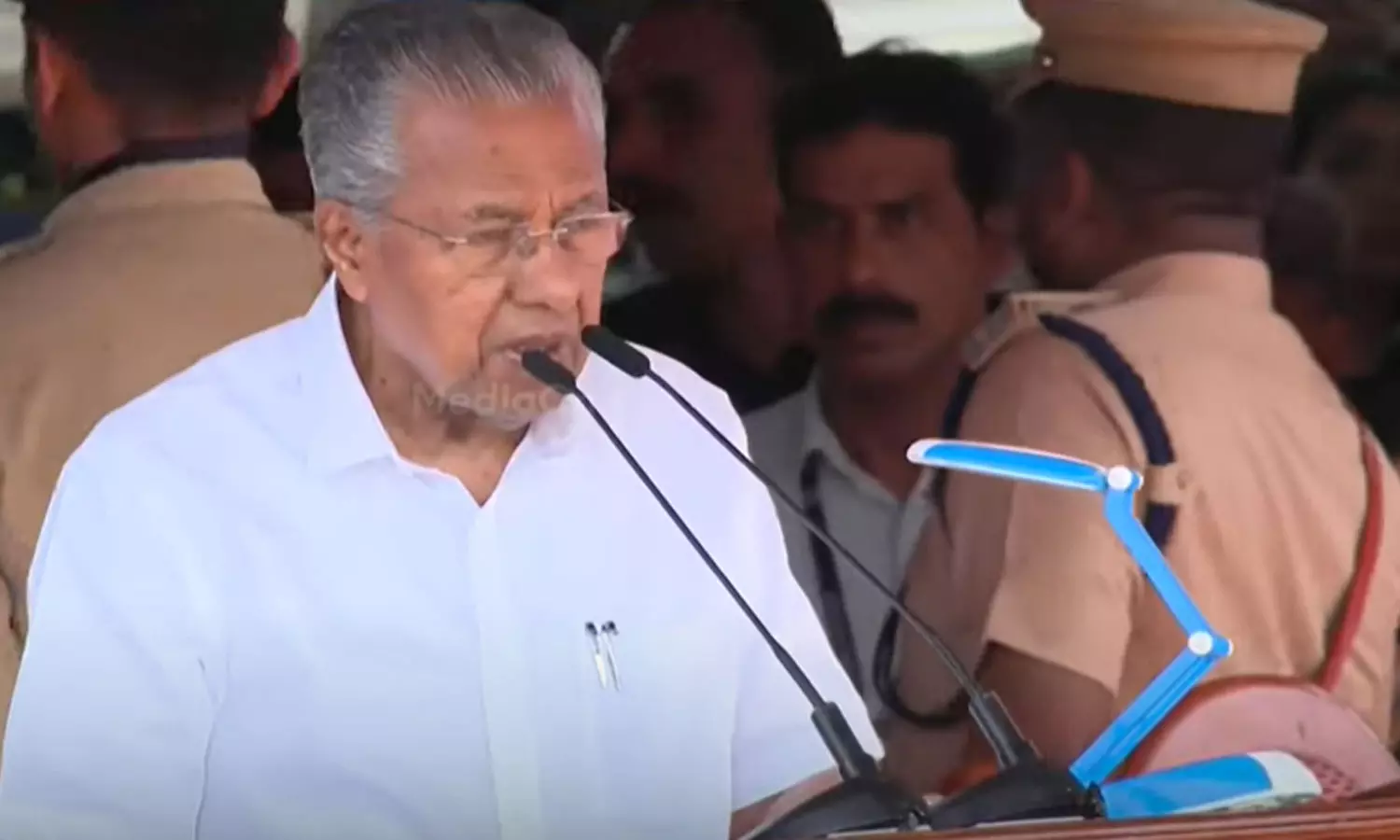 വിവേചനമില്ലാത്ത രാജ്യമെന്ന സ്വപ്നം യാഥാർഥ്യമായില്ല; മുഖ്യമന്ത്രി വിവേചനമില്ലാത്ത രാജ്യമെന്ന സ്വപ്നം യാഥാർഥ്യമായില്ല; മുഖ്യമന്ത്രി