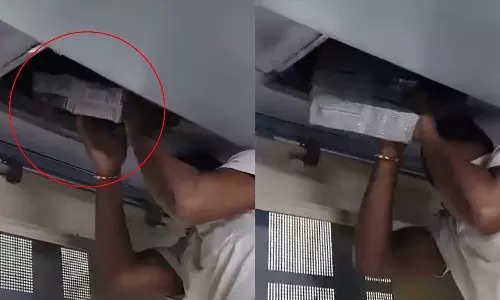 എസി കോച്ചില്‍ തണുപ്പ് കുറവാണെന്ന് പരാതി, എസി ഡക്ട് പരിശോധിച്ചപ്പോള്‍ കണ്ടത് 150-ലധികം മദ്യക്കുപ്പികള്‍, ഞെട്ടി അധികൃതരും യാത്രക്കാരും,വിഡിയോ