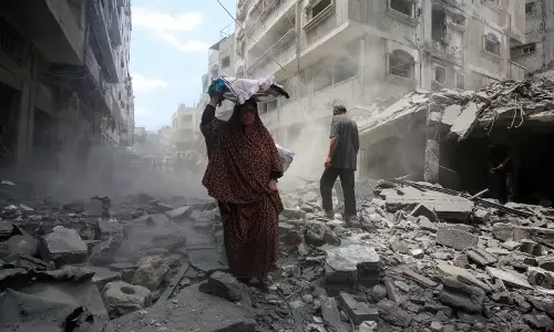 തെക്കൻ ഗസ്സയിൽ നിന്ന് ഫലസ്തീനികളെ കുടിയൊഴിപ്പിക്കാൻ ഇസ്രായേൽ