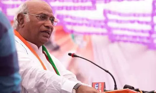 രാജ്യത്തിന്റെ സ്വാതന്ത്രത്തിന് എതിരായിരുന്നവരാണ് ആർഎസ്എസ്; പ്രധാന മന്ത്രിയുടെ സ്വാതന്ത്ര്യ ദിന പരാമർശത്തിൽ പ്രതികരണവുമായി മല്ലികാർജുൻ ഖാർഗെ