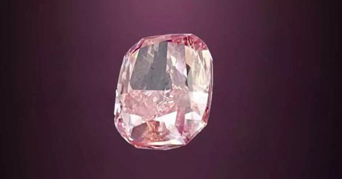 ദുബൈയിൽ 218 കോടി രൂപയുടെ അപൂർവ രത്നം മോഷ്ടിക്കാൻ ശ്രമം;മൂന്നുപേർ അറസ്റ്റിൽ