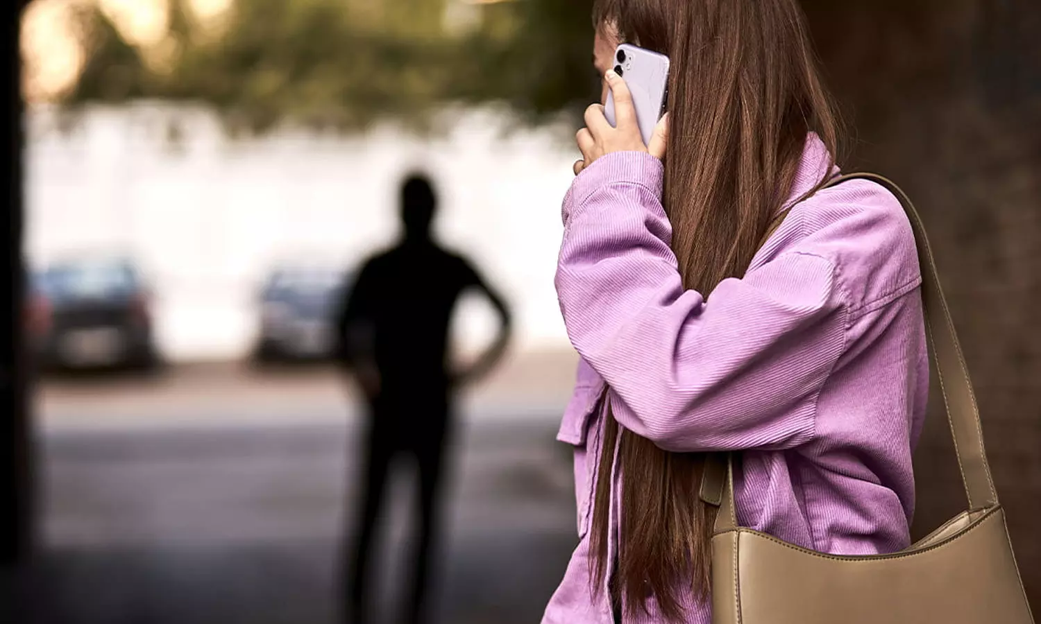 സ്റ്റോക്കിങ് എന്ന വില്ലൻ; സ്റ്റോക്കിങ് നേരിട്ട സ്ത്രീകളില്‍ ഹൃദയാഘാതത്തിനുള്ള സാധ്യത ഏറെയെന്ന് പഠനം