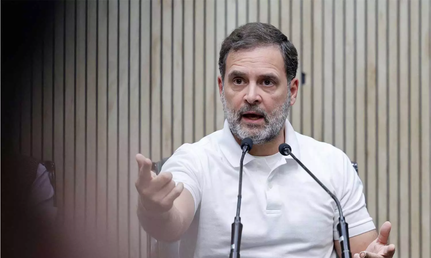 സർക്കാറിനെതിരായി പ്രവർത്തിക്കുന്നു: രാഹുൽ ഗാന്ധിക്കെതിരെ ഡൽഹി പൊലീസിൽ പരാതി സർക്കാറിനെതിരായി പ്രവർത്തിക്കുന്നു: രാഹുൽ ഗാന്ധിക്കെതിരെ ഡൽഹി പൊലീസിൽ പരാതി