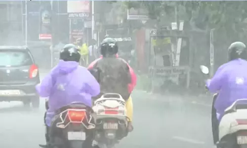 ഇന്നും ഒറ്റപ്പെട്ട അതിതീവ്ര മഴയ്ക്ക് സാധ്യത; മൂന്ന് ജില്ലകളിൽ ഓറഞ്ച് അലർട്ട്