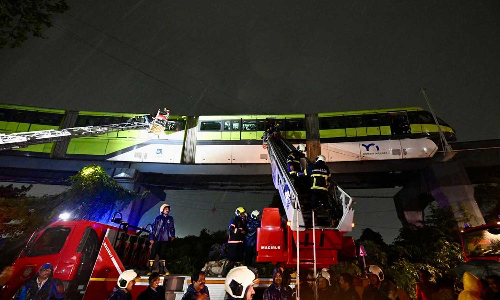 വൈദ്യുതി തകരാര്‍; മുംബൈയില്‍ മോണോ റെയിലില്‍ കുടുങ്ങി യാത്രക്കാര്‍