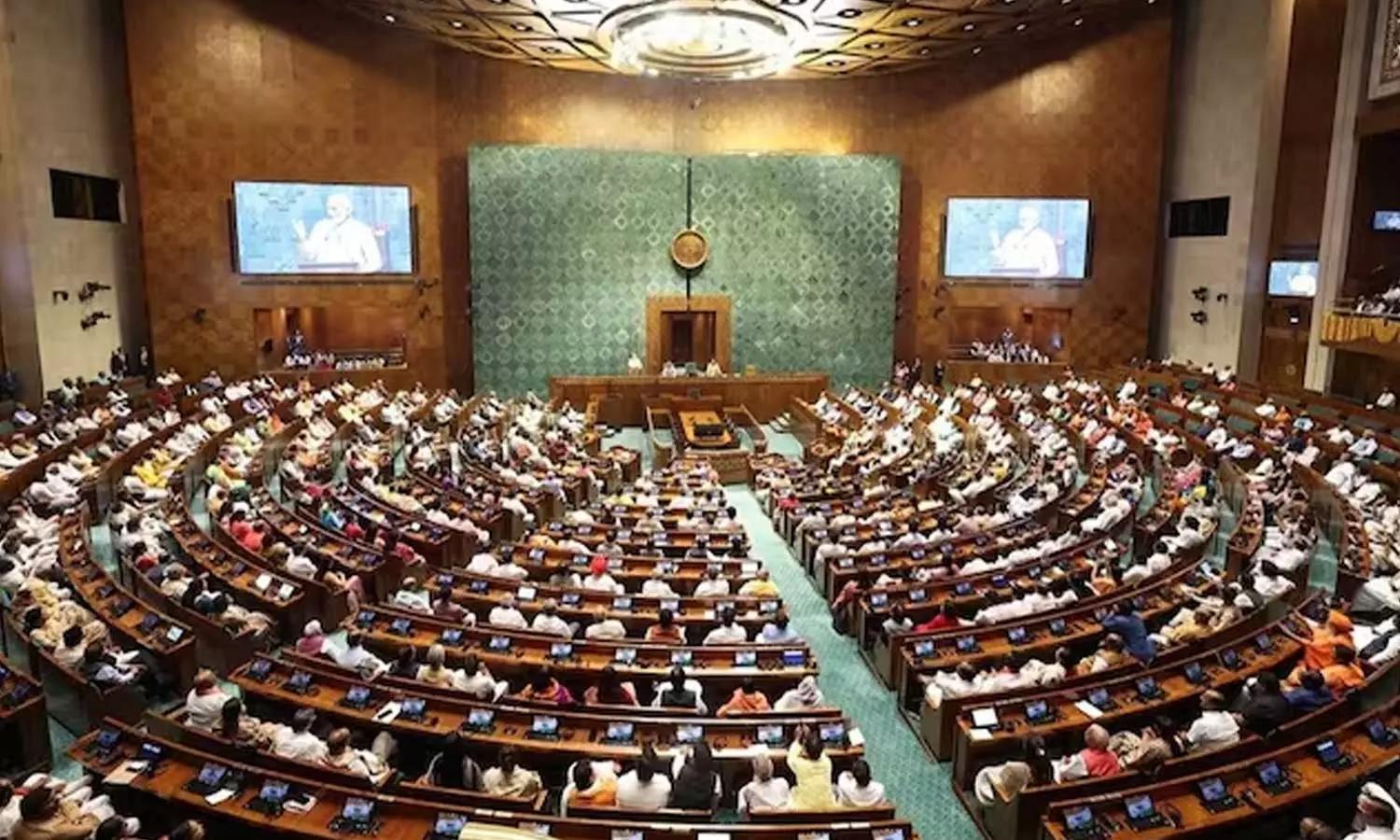 അറസ്റ്റിലാകുന്ന മന്ത്രിമാരെ സ്ഥാനത്ത് നിന്ന് നീക്കാൻ വ്യവസ്ഥ ചെയ്യുന്ന ഭരണഘടന ഭേദഗതി ബിൽ ലോക്സഭയിൽ