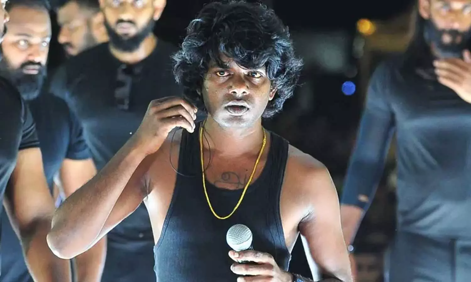 വേടന്റെ അറസ്റ്റ് തടഞ്ഞുള്ള ഇടക്കാല ഉത്തരവ് ഹൈക്കോടതി നീട്ടി വേടന്റെ അറസ്റ്റ് തടഞ്ഞുള്ള ഇടക്കാല ഉത്തരവ് ഹൈക്കോടതി നീട്ടി