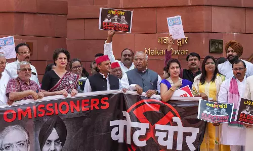 ബിഹാർ വോട്ടർ പട്ടിക പരിഷ്‌കരണവും വോട്ട് കൊള്ളയും പാർലമെന്റിനെ ഇന്നും പ്രക്ഷുബ്ധമാക്കും