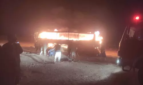 അഫ്ഗാനിസ്താനിൽ ബസും ട്രക്കും കൂട്ടിയിടിച്ച് 71 മരണം; മരിച്ചവരിൽ 17 കുട്ടികൾ