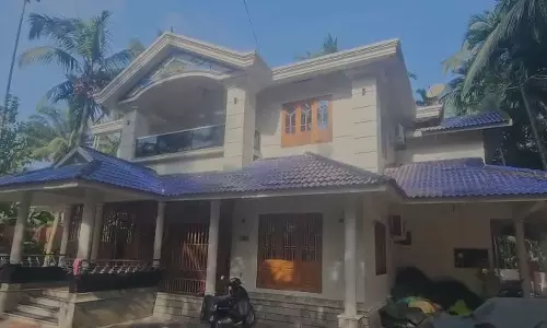 കോഴിക്കോട്ട് വിവാഹ വീട്ടിൽ നിന്ന് സ്വർണവും പണവും കവർന്നു