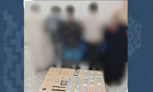 വീട്ടമ്മയെ ആക്രമിച്ച് മോഷണം; നോർത്ത് ഷർഖിയയിൽ രണ്ട് വീട്ടുജോലിക്കാർ അറസ്റ്റിൽ