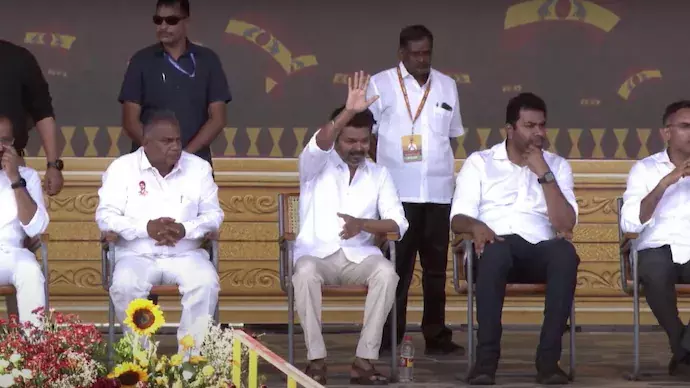 ലക്ഷ്യം 2026ലെ തമിഴ്‌നാട് തെരഞ്ഞെടുപ്പ്: മധുരയിൽ  ടിവികെ രണ്ടാം സമ്മേളനം, ശക്തിപ്രകടനവുമായി വിജയ്