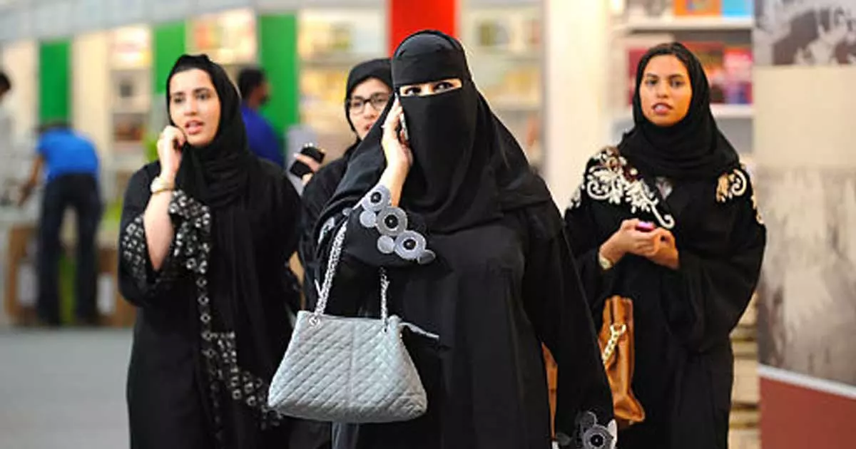 സൗദിയിൽ വനിതകള്ക്കിടയിലെ പ്രസവ നിരക്ക് കുറയുന്നു സൗദിയിൽ വനിതകള്ക്കിടയിലെ പ്രസവ നിരക്ക് കുറയുന്നു