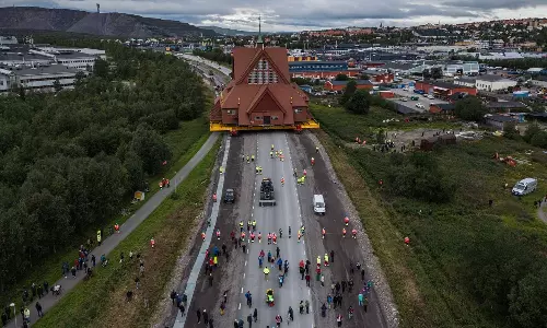 Sweden Moves Landmark Kiruna Church To New Site