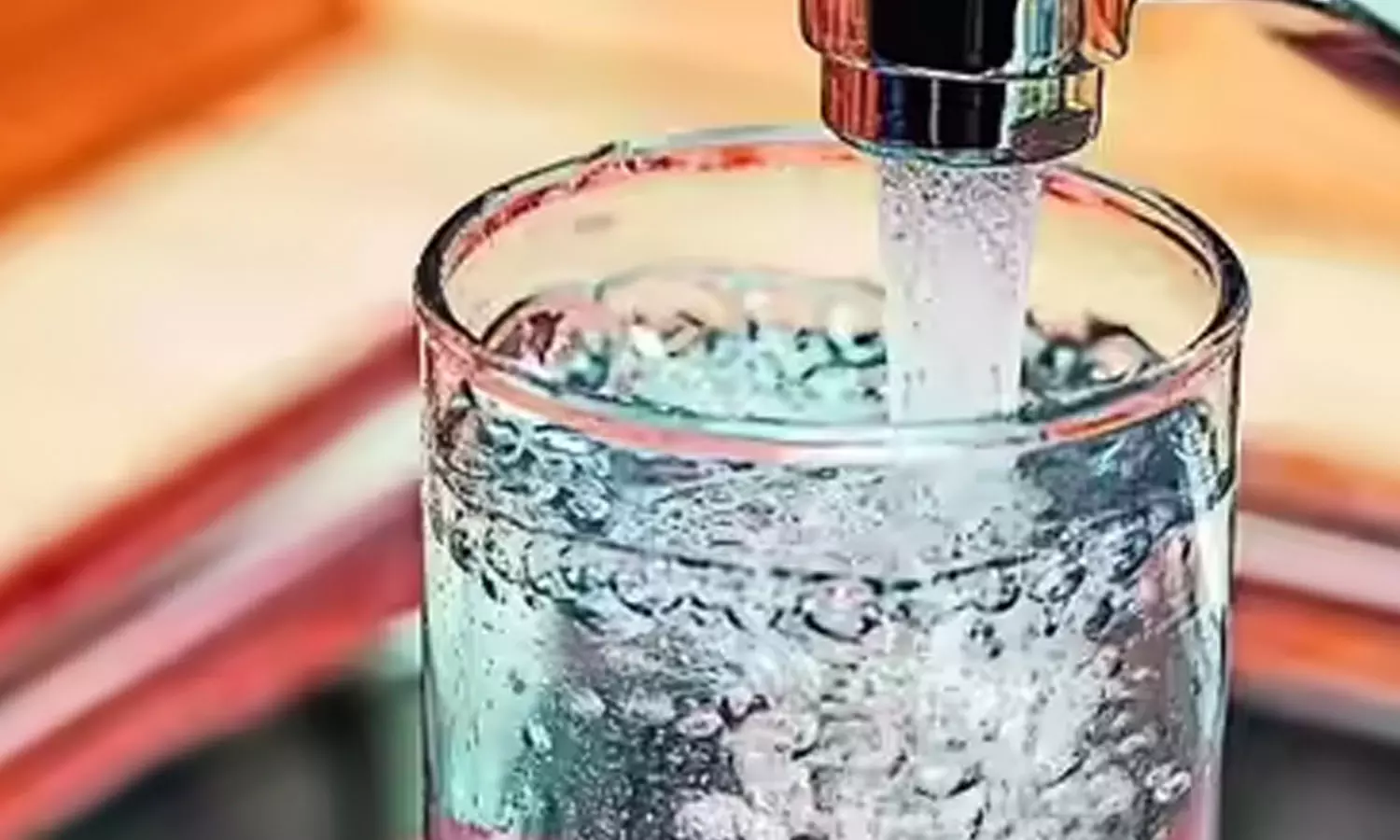 സഹപ്രവര്‍ത്തകരുമായുള്ള തര്‍ക്കത്തിൽ സ്‌കൂൾ വാട്ടര്‍ടാങ്കില്‍ അധ്യാപകന്‍ കീടനാശിനി കലര്‍ത്തി; 11 കുട്ടികൾക്ക് ദേഹാസ്വാസ്ഥ്യം