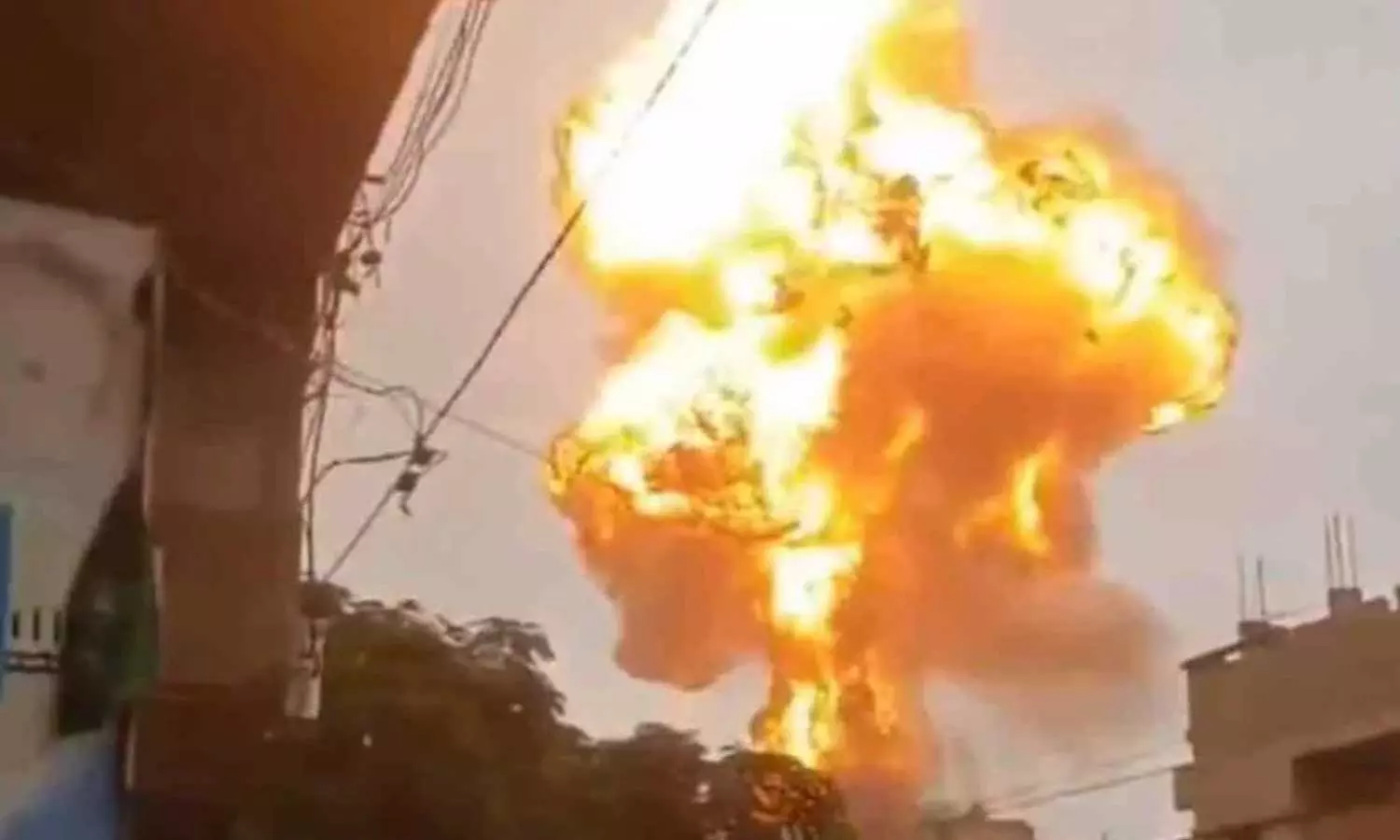 യമൻ തലസ്ഥാനത്ത് ഇസ്രായേൽ വ്യോമാക്രമണം; രണ്ടുപേർ കൊല്ലപ്പെട്ടതായി റിപ്പോര്ട്ട് യമൻ തലസ്ഥാനത്ത് ഇസ്രായേൽ വ്യോമാക്രമണം; രണ്ടുപേർ കൊല്ലപ്പെട്ടതായി റിപ്പോര്ട്ട്