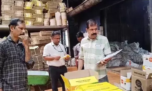 മായം ചേര്‍ത്ത വെളിച്ചെണ്ണ പിടികൂടി; വിപണന കേന്ദ്രങ്ങളില്‍ ഭക്ഷ്യ സുരക്ഷാ വകുപ്പിന്റെ മിന്നല്‍ പരിശോധന