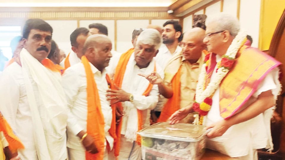 ധർമസ്ഥലയിലേക്ക് ജെഡിഎസ് പ്രവർത്തകർ കാർ റാലി നടത്തി