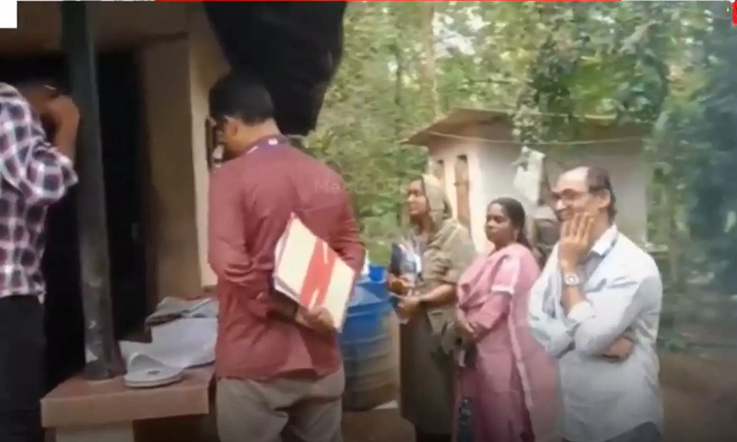 പാലക്കാട് തൃക്കടീരിയിലെ മിച്ചഭൂമിയിൽ വനം- റവന്യൂ വകുപ്പുകളുടെ സംയുക്ത പരിശോധന; വിശദമായ റിപ്പോർട്ട് സർക്കാരിന് കൈമാറും പാലക്കാട് തൃക്കടീരിയിലെ മിച്ചഭൂമിയിൽ വനം- റവന്യൂ വകുപ്പുകളുടെ സംയുക്ത പരിശോധന; വിശദമായ റിപ്പോർട്ട് സർക്കാരിന് കൈമാറും