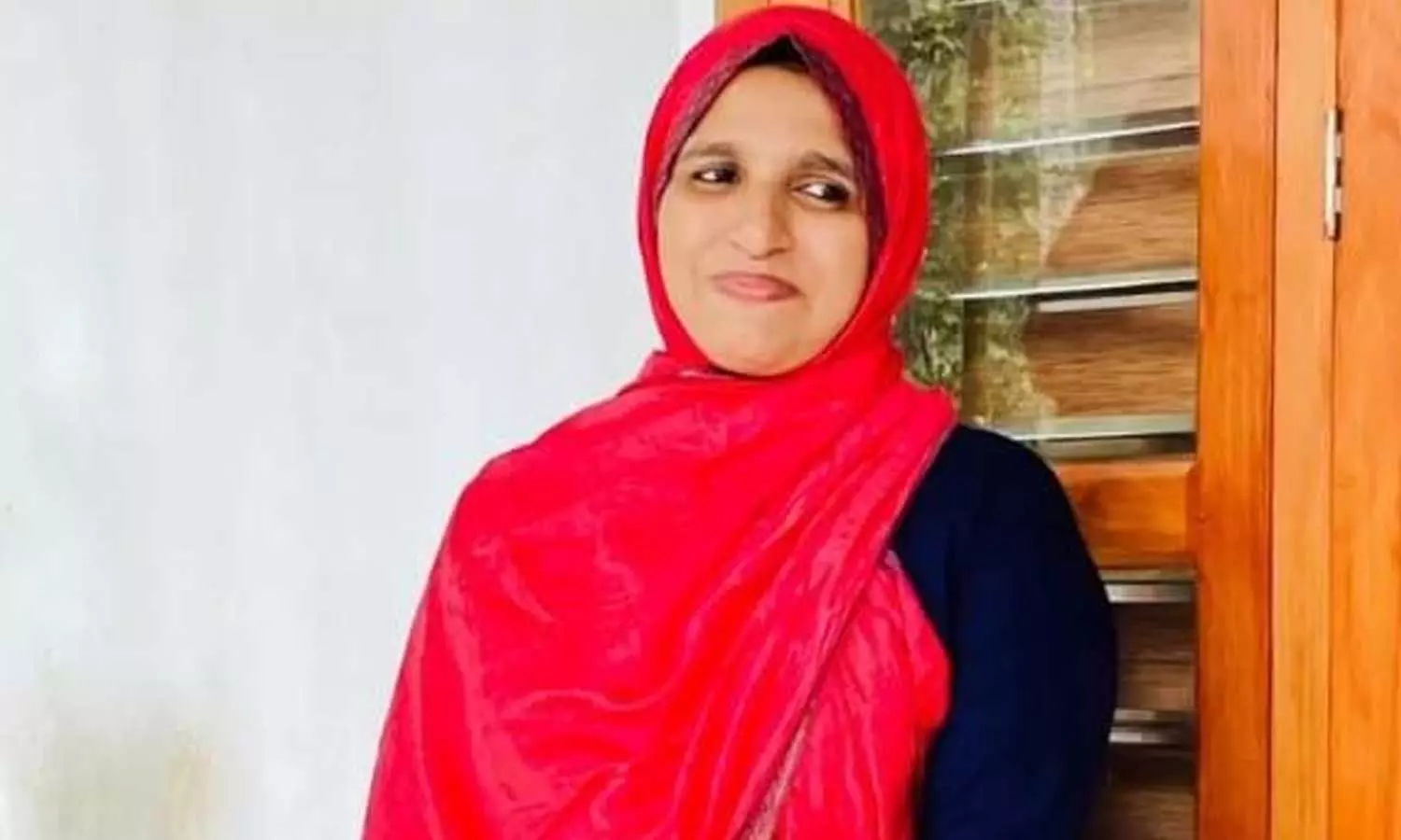 ആശുപത്രിയില്‍ പോയാല്‍ അവർ കീറിമുറിക്കും, രാവിലെയും വൈകിട്ടും വെയില്‍ കൊണ്ടാമതി; കോഴിക്കോട് യുവതി കാന്‍സര്‍ മൂര്‍ഛിച്ച് മരിച്ചതിന് പിന്നില്‍ അക്യുപങ്ചര്‍ ചികിത്സയെന്ന് പരാതി