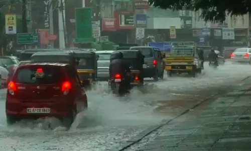 സംസ്ഥാനത്ത് മഴ കനക്കുന്നു; ആറ് ജില്ലകളില്‍ ഓറഞ്ച് അലര്‍ട്ട്