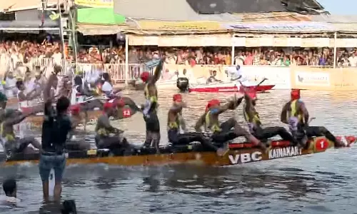 നെഹ്‌റു ട്രോഫി വള്ളംകളി: വീയപുരം ജലരാജാവ്