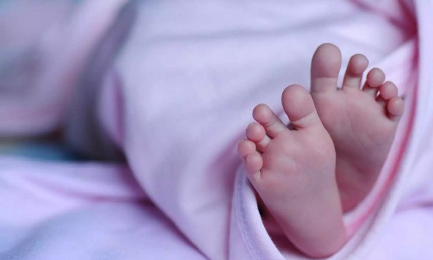 കോഴിക്കോട്ടെ അമ്മത്തൊട്ടിലിൽ ആദ്യ അതിഥി; രണ്ട് ദിവസം പ്രായമുള്ള ആൺകുഞ്ഞിന് പേര് ആദി