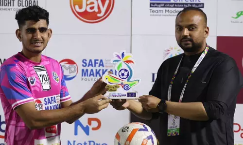 കെഎംസിസി സൂപ്പർ കപ്പ്: യൂത്ത് ഇന്ത്യയും ബ്ലാക്ക് ആൻഡ് വൈറ്റ് എഫ് സിയും കലാശപ്പോരിന്