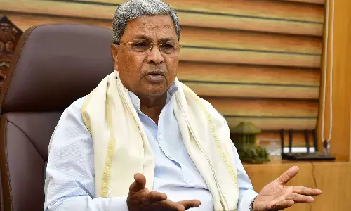 മൈസൂരു ദസറ ബാനു മുഷ്താഖ് ഉദ്ഘാടനം ചെയ്യും, എതിർക്കുന്നത് ചരിത്രം അറിയാത്ത ഭ്രാന്തന്മാര്‍: സിദ്ധരാമയ്യ