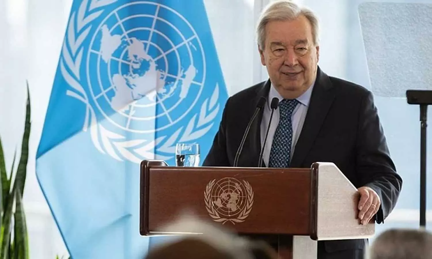 യെമനിലെ യുഎൻ ഓഫീസുകളില് അതിക്രമിച്ചു കയറി ഹൂത്തികൾ; ജീവനക്കാരെ കസ്റ്റഡിയിലെടുത്തു യെമനിലെ യുഎൻ ഓഫീസുകളില് അതിക്രമിച്ചു കയറി ഹൂത്തികൾ; ജീവനക്കാരെ കസ്റ്റഡിയിലെടുത്തു