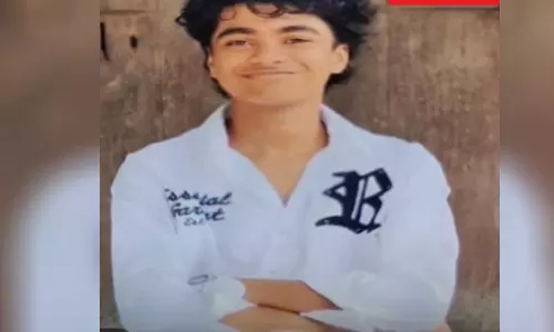 തിരുവനന്തപുരം പുത്തൻതോപ്പിൽ കടലിൽ കാണാതായ  വിദ്യാർഥികളിൽ ഒരാളുടെ മൃതദേഹം കണ്ടെത്തി